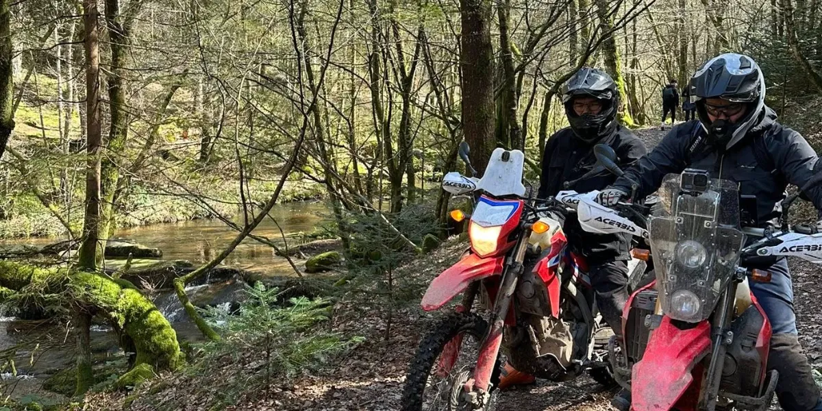 Morvan Rando Tour : on a testé la randonnée moto trail la plus engagée du Morvan